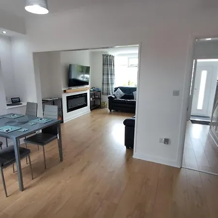 Ferienhaus Number 5 *